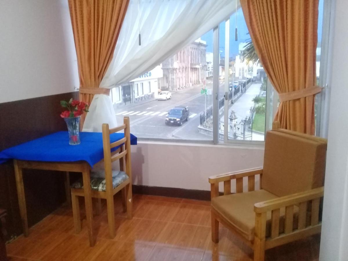 Hotel Central ลาตาคุงกา ภายนอก รูปภาพ