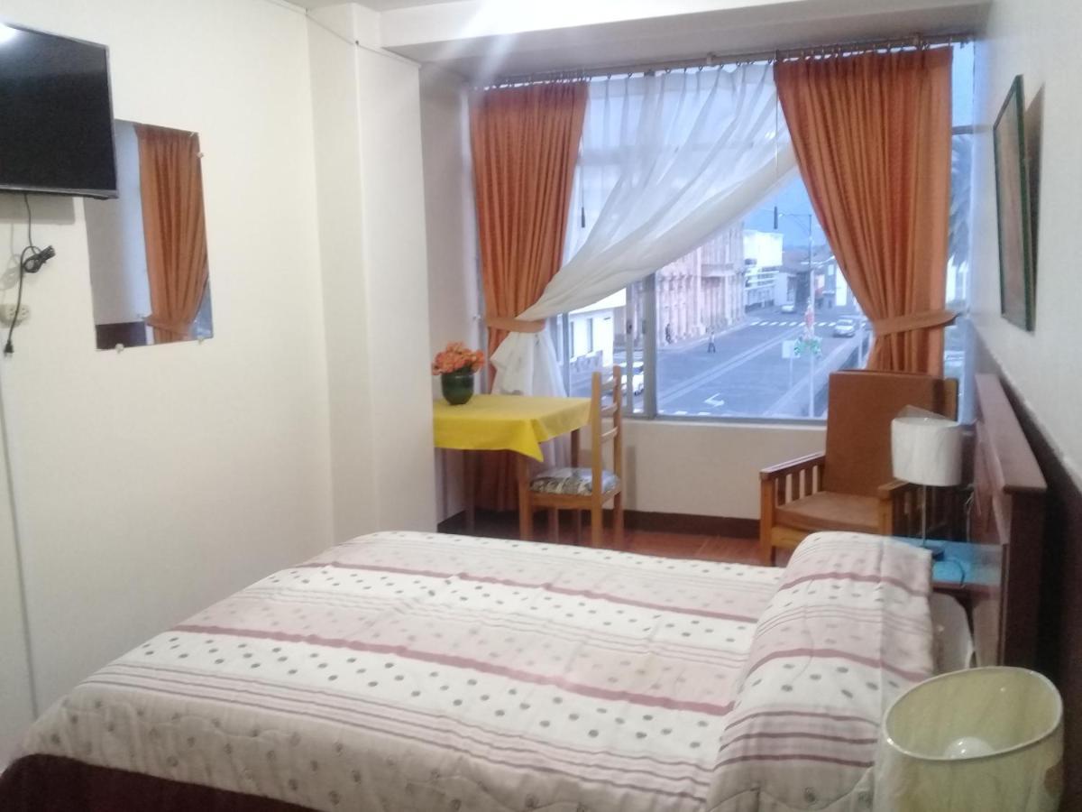 Hotel Central ลาตาคุงกา ภายนอก รูปภาพ